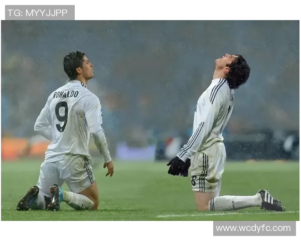 卡卡足球明星中国boy的成长之路与梦想追逐的精彩故事