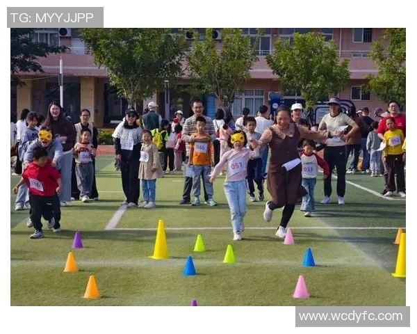 足球明星的孩子们齐聚一堂挑战综艺游戏展现亲子默契与运动天赋